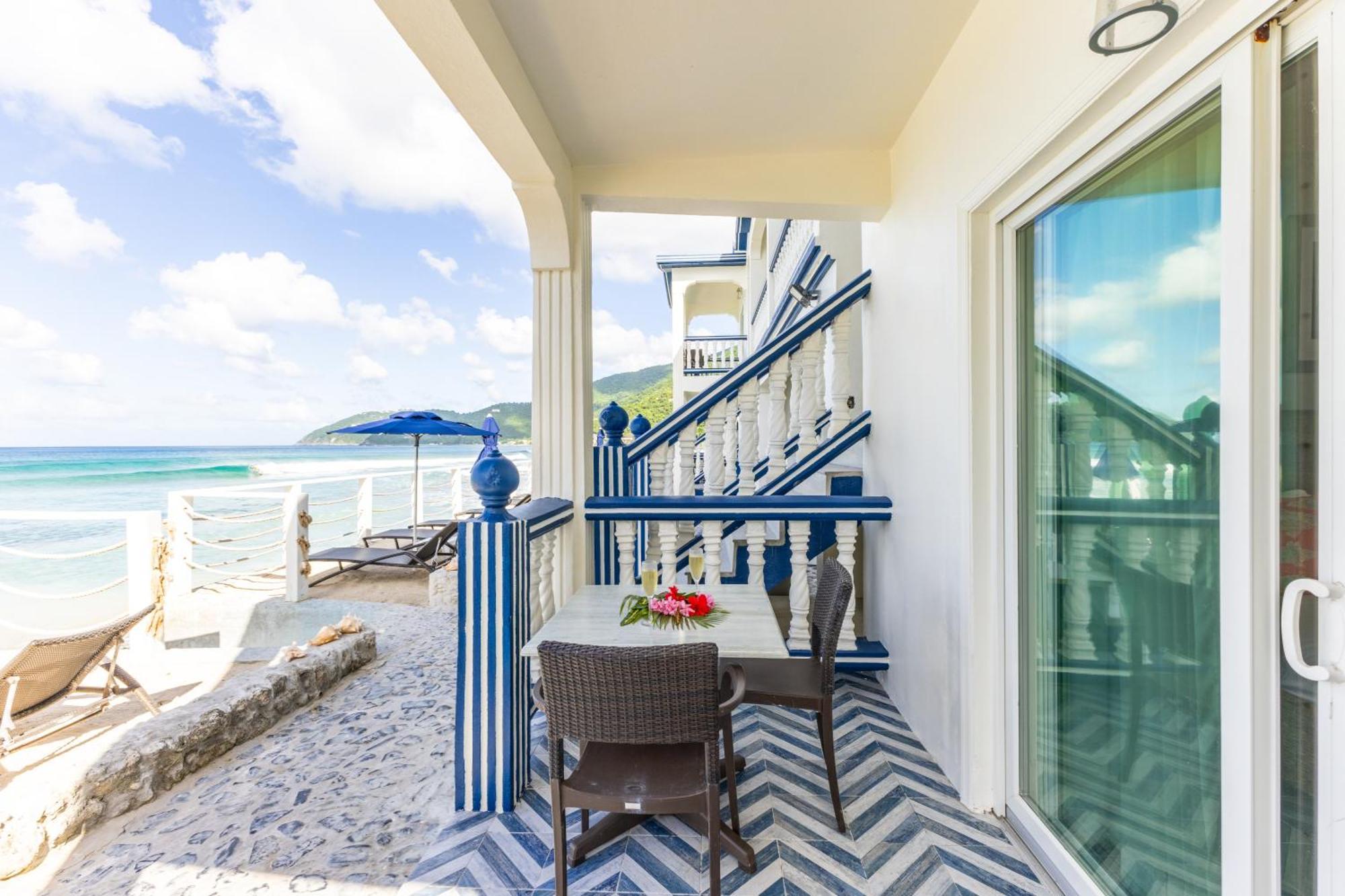 Sebastian'S On The Beach Hotel Freshwater Pond Luaran gambar
