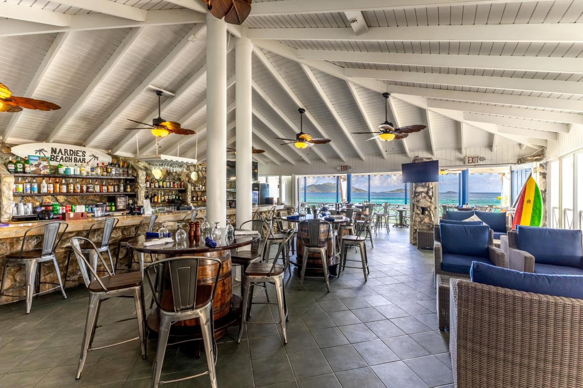 Sebastian'S On The Beach Hotel Freshwater Pond Luaran gambar
