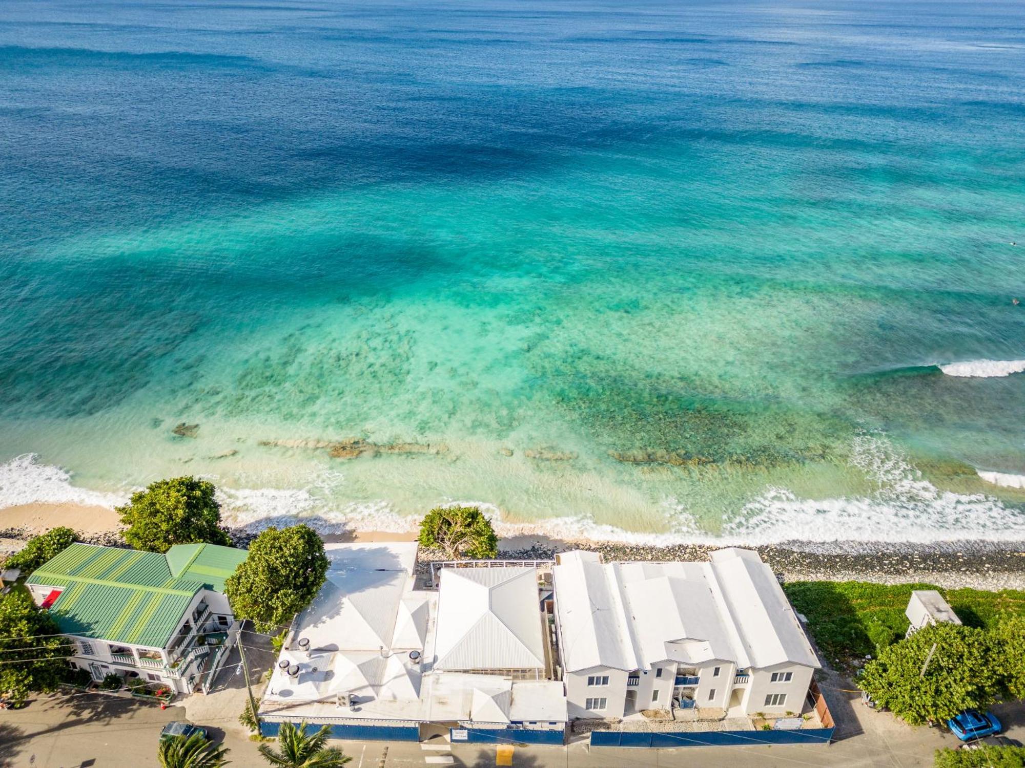 Sebastian'S On The Beach Hotel Freshwater Pond Luaran gambar